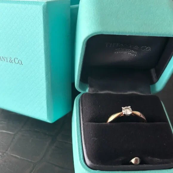 Tiffany & Co. 18k Rose Gold & Platinum 0.29 ct. Diamond Harmony Ring, Size 7.5 - Picture 4 of 5